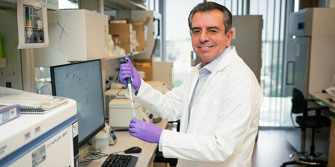 Darabi in his lab