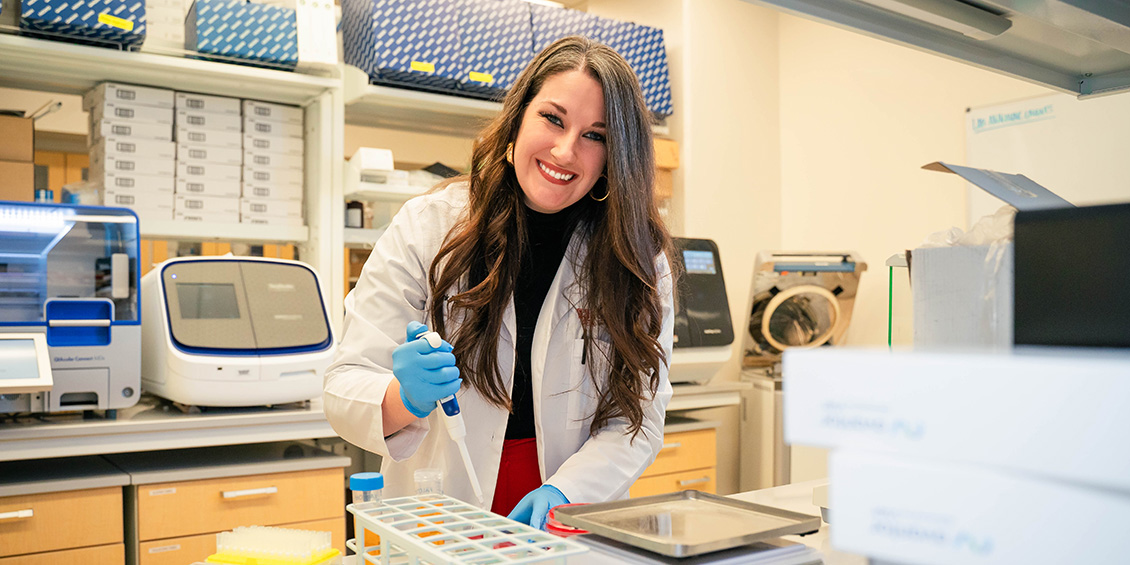 Taryn Eubank in her lab